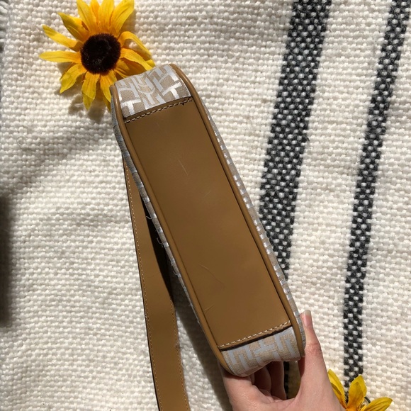 Tommy Hilfiger Small purse - Picture 3 of 6